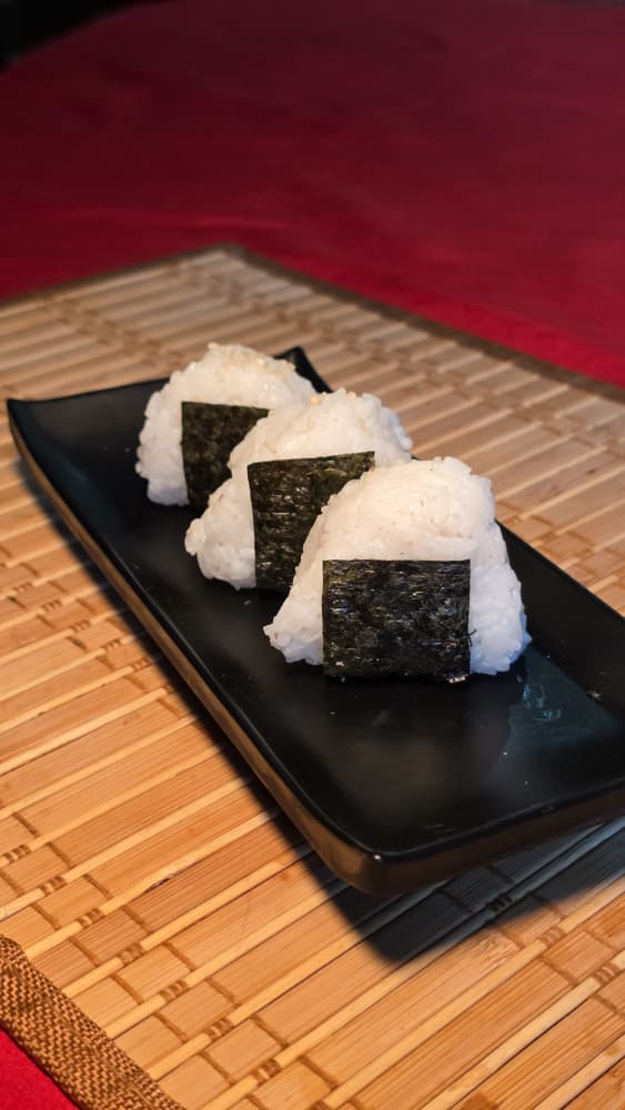 3 Mini Onigiris de AKAIZEN